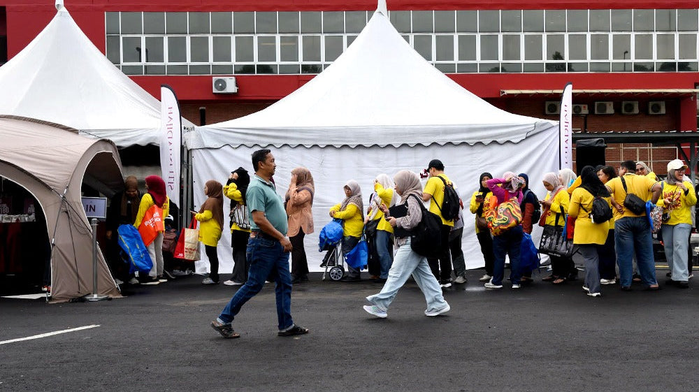 Rumah Baru untuk Ulang Tahun ke-15 Siti Khadijah