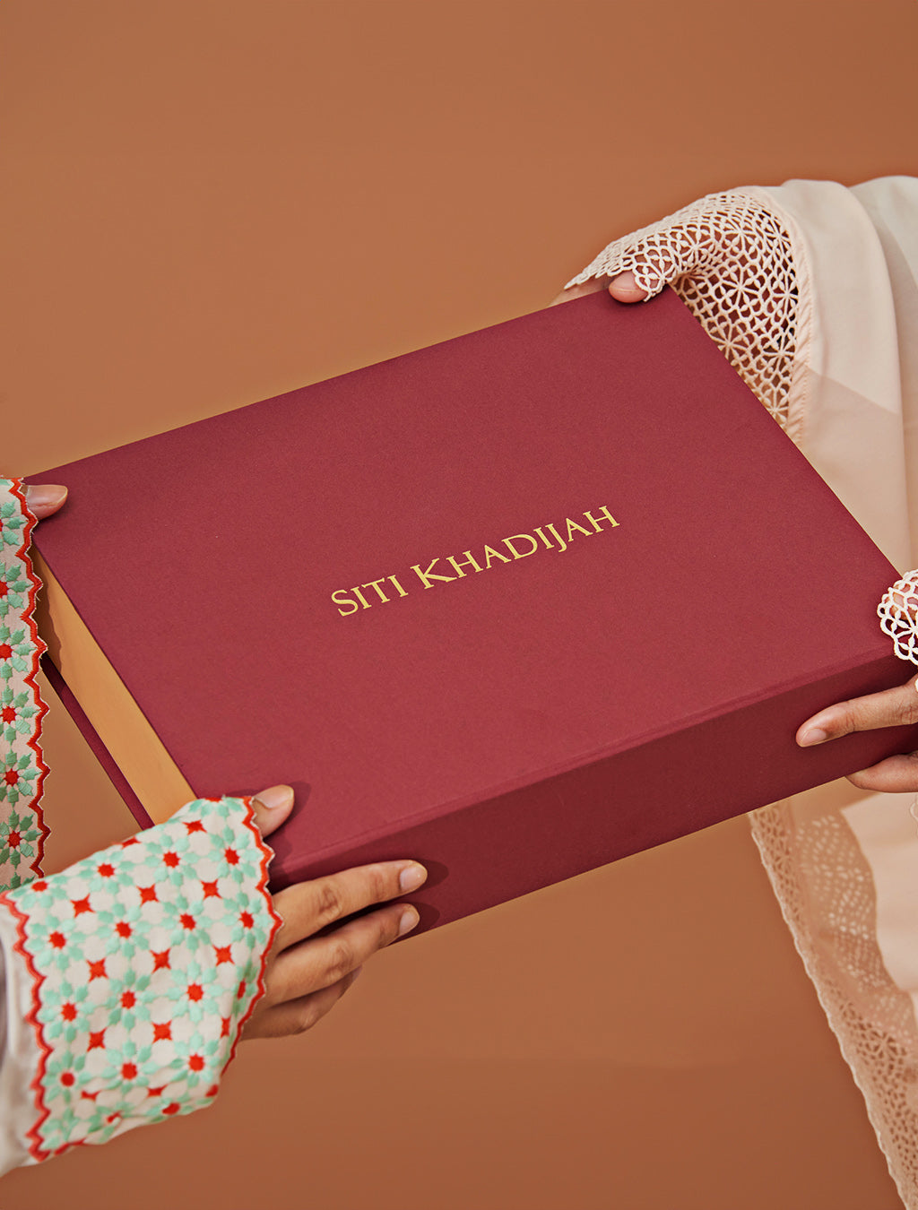 LP-GIFTING BOX- 1.jpg__PID:d94cfb8c-4f95-4362-9a25-e770e6bef498