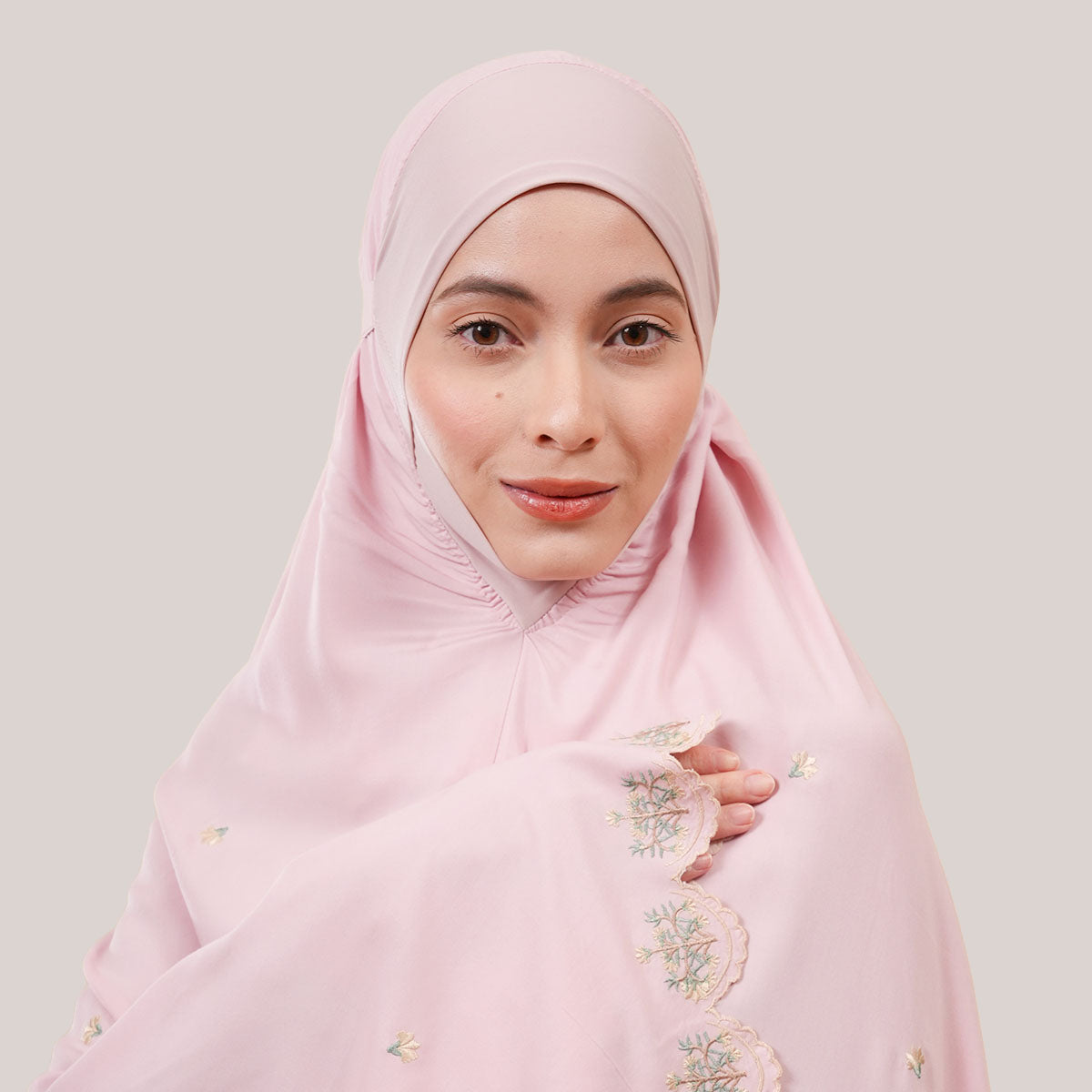 Telekung Broderie Saadiyah