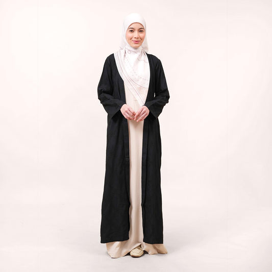 Mahra Embroidered Outer