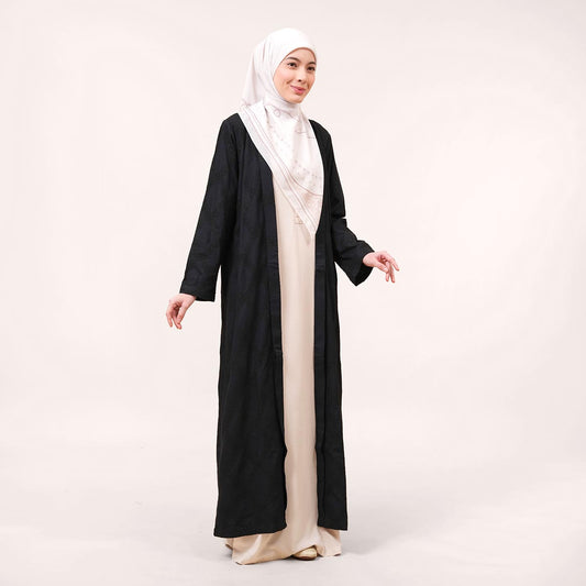 Mahra Embroidered Outer