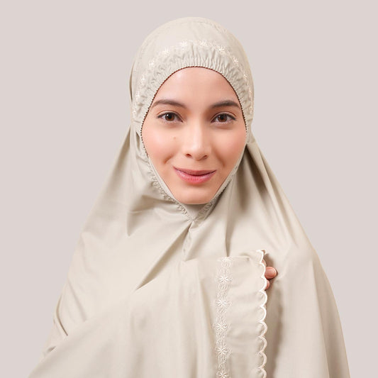 Telekung Broderie Naira