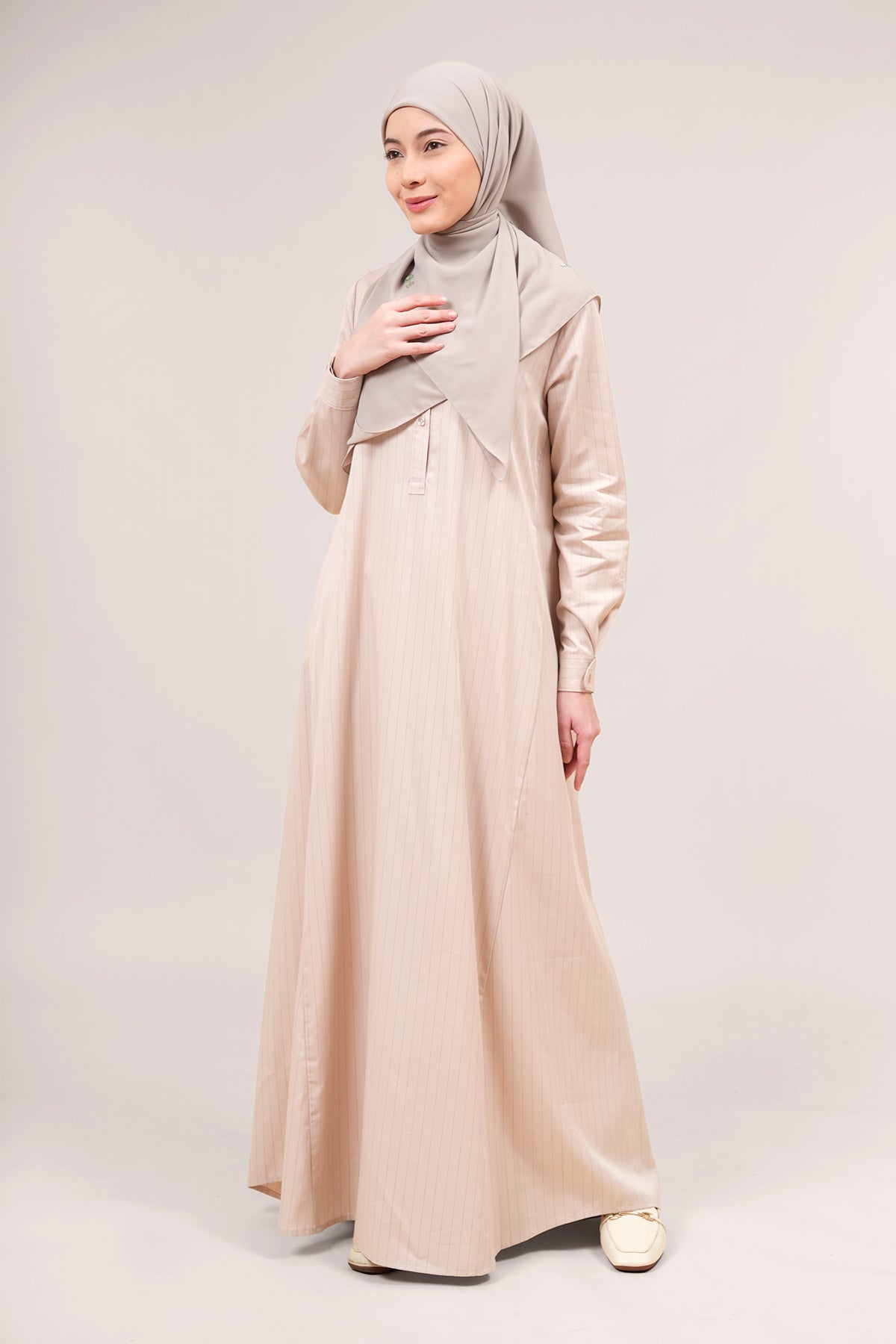 Alora Jubah