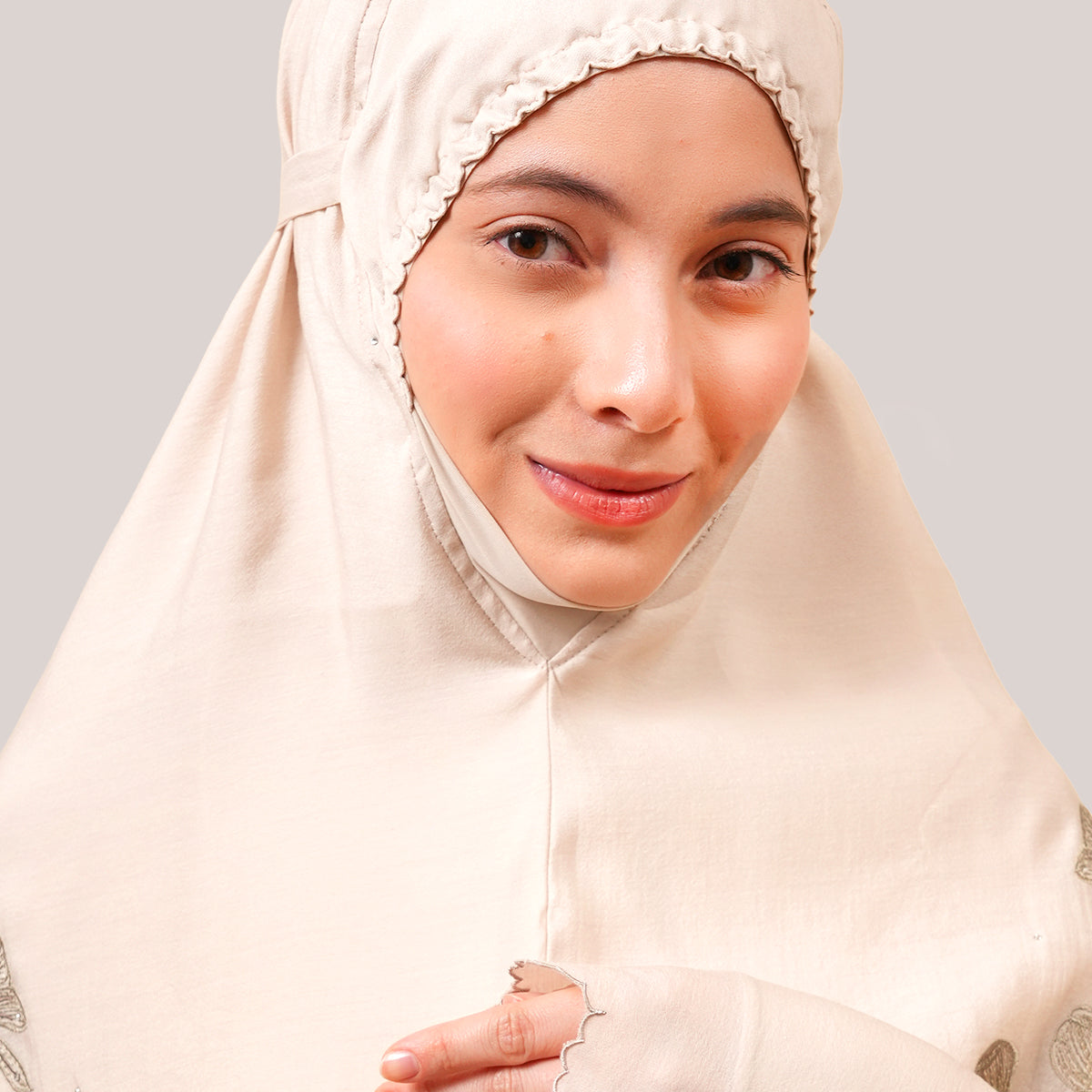 Telekung Broderie Anayya – Siti Khadijah