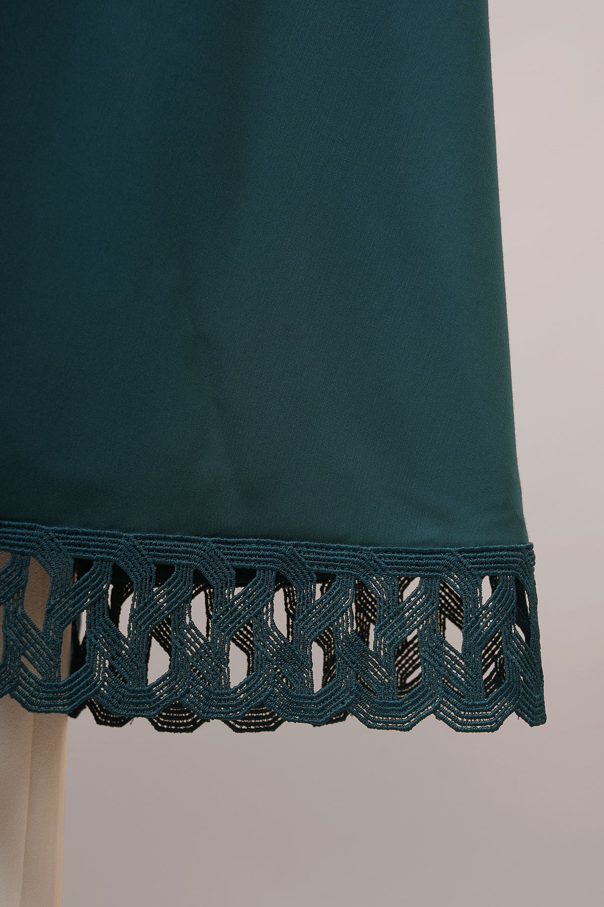 Telekung Modish Bushra Midi (Top Only)