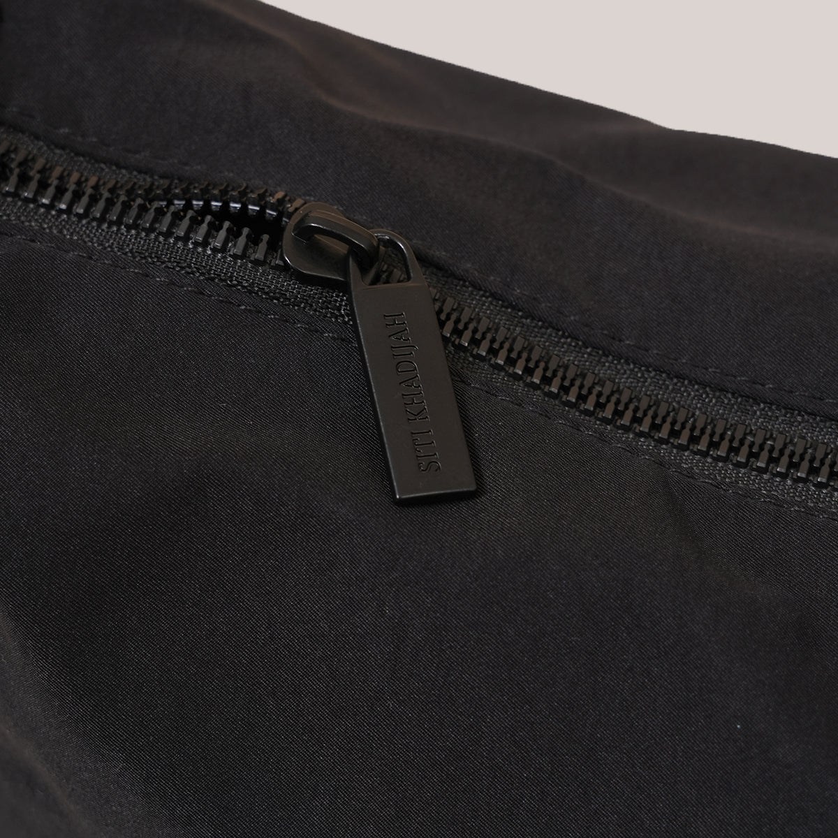 Noa Pouch Bag