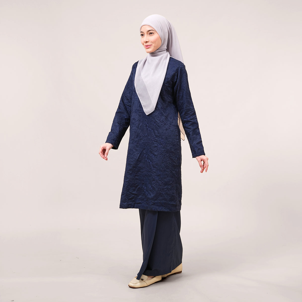 Samira Embroidered Kurung Moden