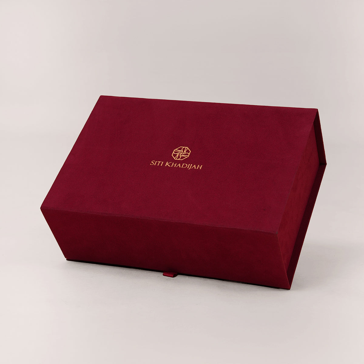WCVELVETPREMIUMBOX1.jpg?v=